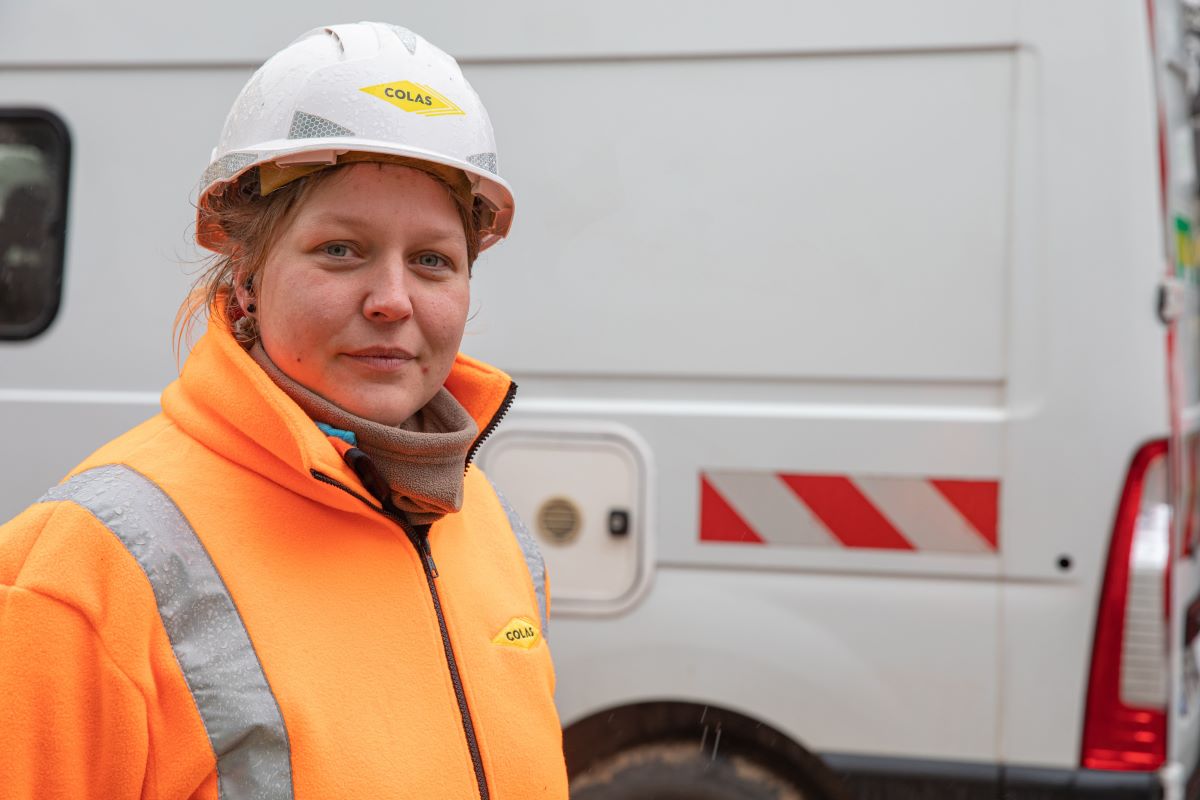 Collaboratrice Colas Cheffe de chantier