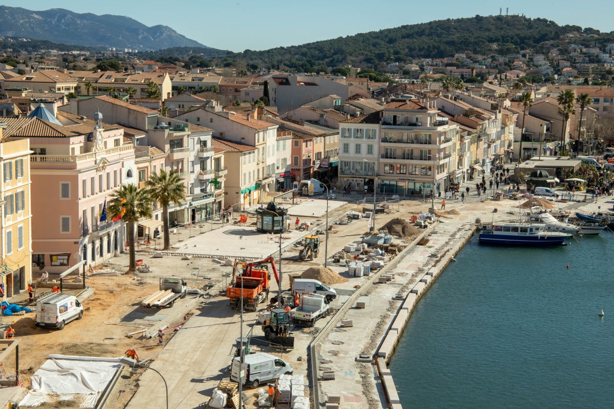 Chantier d'aménagement urbain sur le Port de Sanary-sur-Mer