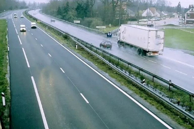 Illustration of Avec et sans Coldraine, Le-Perray-en-Yvelines (78)