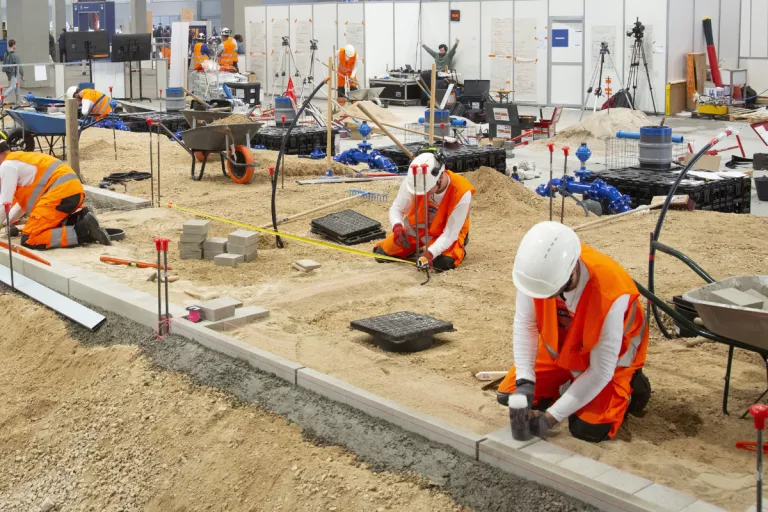 Illustration of WorldSkills France 2025 : trois jeunes talents Colas récompensés pour leur excellence métier