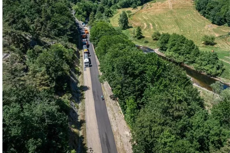 Illustration of Renforcement de la route, Lozère (48)