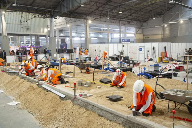 Illustration of WorldSkills France 2025 : trois jeunes talents Colas récompensés pour leur excellence métier