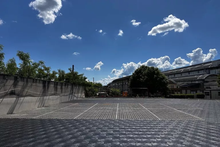 Parking en dalles