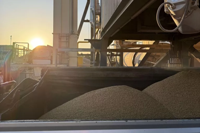 production de revetement clair à une centrale