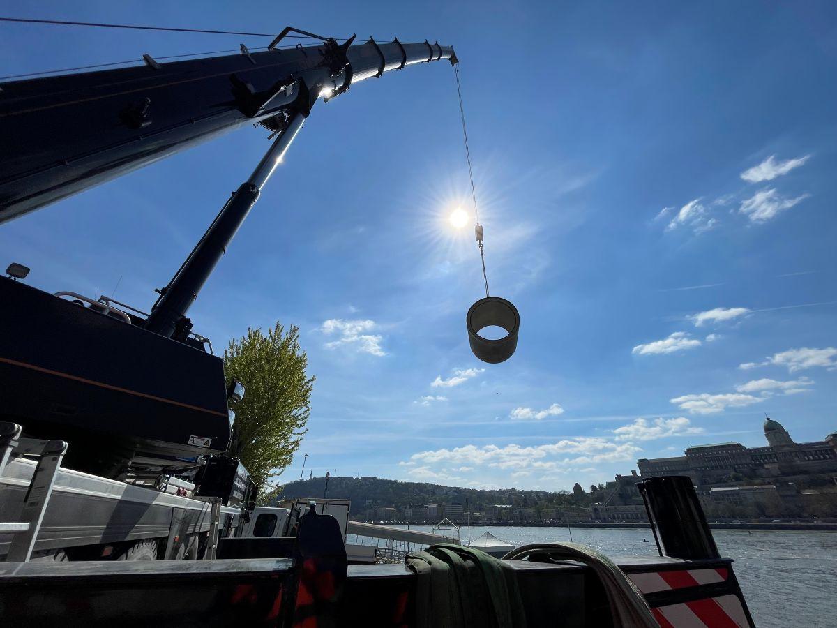 Pressage du tube du pont de la chaîne