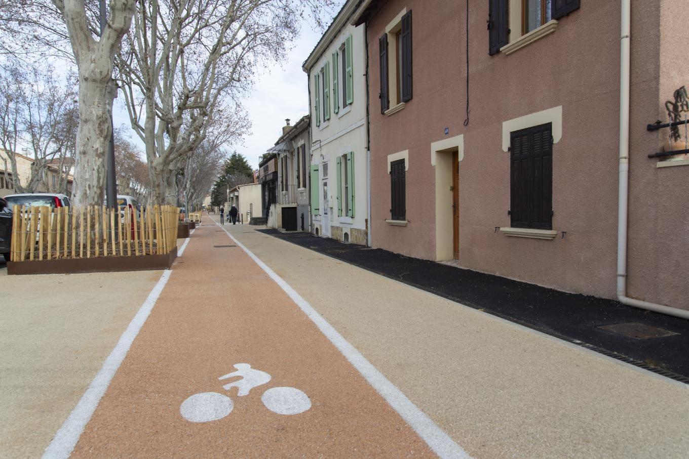 Piste cyclable en Urbalith à Miramas par Colas