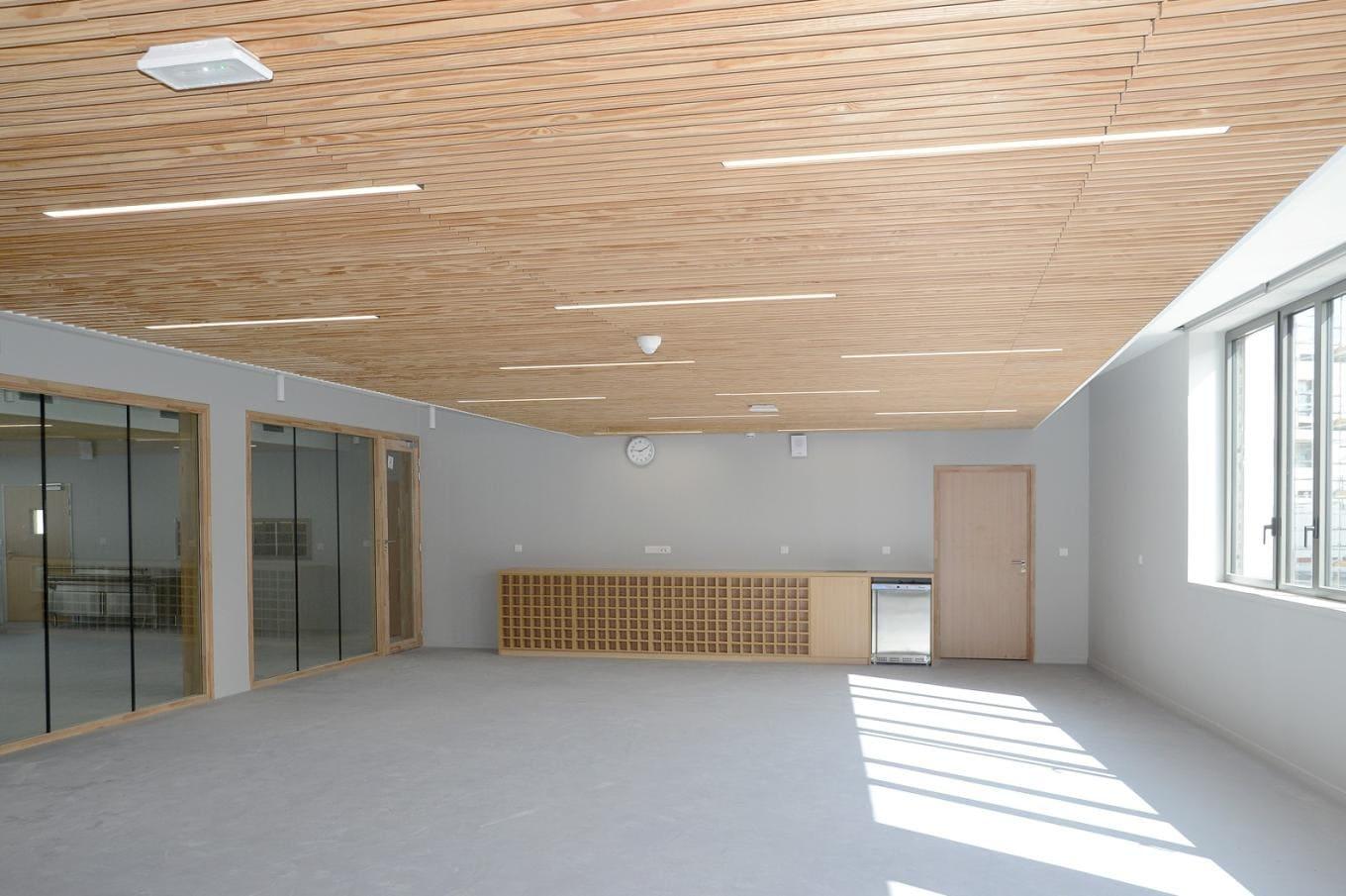 Construction d'une crèche par Colas