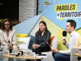 Les intervenantes Hiba Debouk et Nancy Vallette aux côtés de l’animateur pendant le live Paroles de Territoires organisé par Colas.