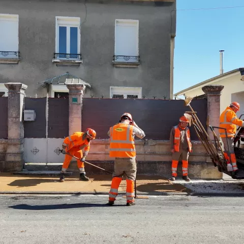 Illustration of Îlot de fraîcheur : comment Guerpont réaménage son centre-bourg avec le revêtement Colclair